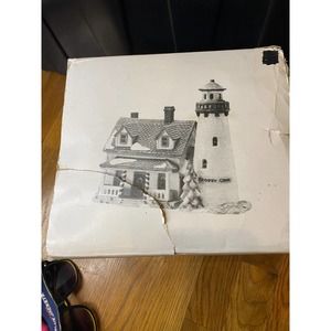 Department 56 Heritage Village Collection Craggy Cove Lighthouse WORKS